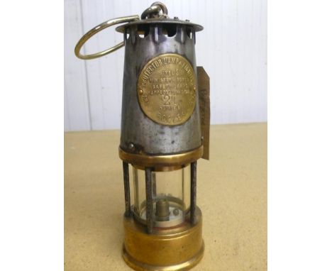 Protector Type SL brass and steel miners lamp No .21 (22.5cm) 