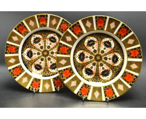 A pair of Royal Crown Derby 1128 Imari dinner plates, first quality 