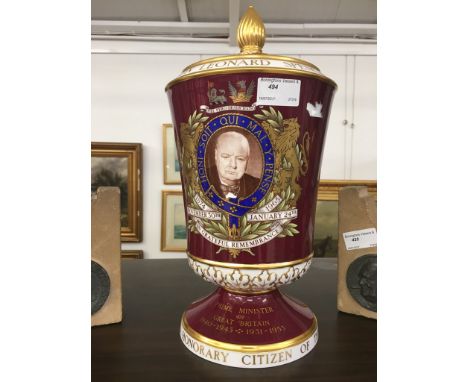 A Spode Limited Edition lidded urn commemorating Winston Churchill