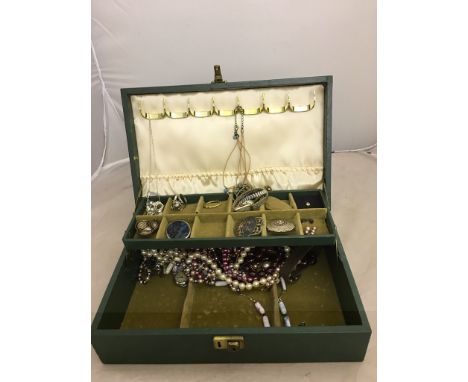 A box of jewellery to inc a 9ct gold ring, two rolled gold ladies watches, brooches etc