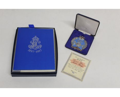 An RAC Queen's Silver Jubilee Commemorative car badge, limited edition boxed example celebrating 1952-1977, numbered to the r