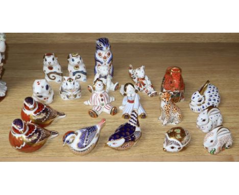 A collection of Royal Crown Derby animal clown ceramic paperweights (19)