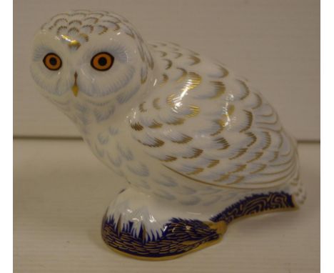 Royal Crown Derby Snowy Owl paperweight with gold button seal to base, in original box, h10cm approx