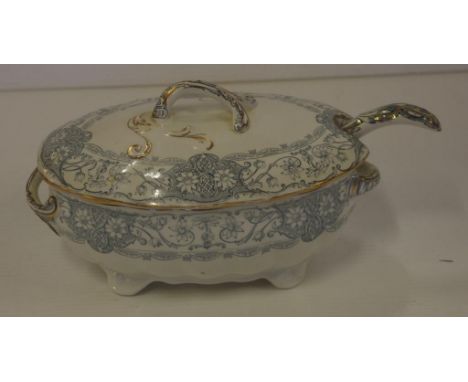 Rare Royal Doulton lidded sauce tureen and ladle 'Lulu' pattern, designed by Lulu Shorter of Sydney, circa 1913, W19.5cm appr