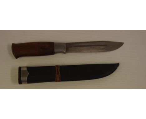 Vintage Russian dagger knife with scabbard, 27.5cm long