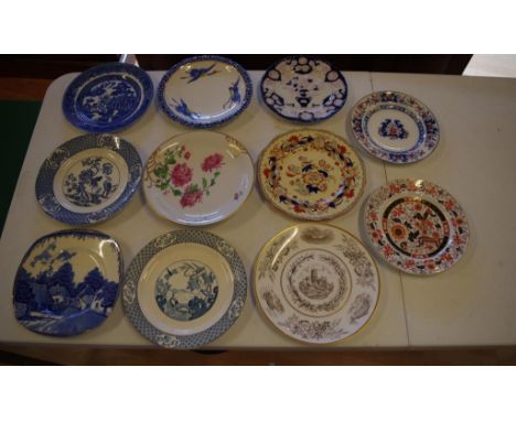 Eleven antique & vintage plates including Fenton, Minton, Royal Doulton. Royal Worcester and others, 25cm diameter approx