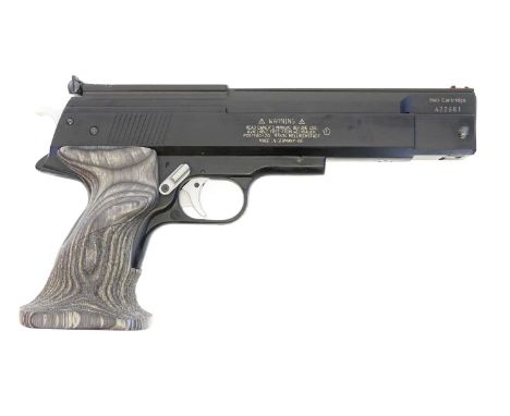 Weihrauch HW45 Black Star .177 Air Pistol, serial number 422681, with box. No licence required to buy this item, purchaser mu