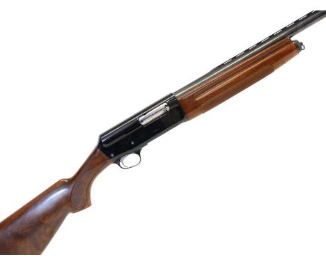 Franchi 12 bore semi-automatic shotgun, serial number 056687, 28 inch barrel, three shot maximum capacity, Italian proof mark