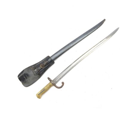 French chassepot sword bayonet for Gendarmerie artillery, the singled edged blade engraved '... culle juin 1868' with hooked 