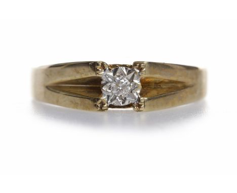 GENTLEMAN'S DIAMOND SINGLE STONE RINGthe star set round diamond of approximately 0.030 carats on a tapered band, in nine cara