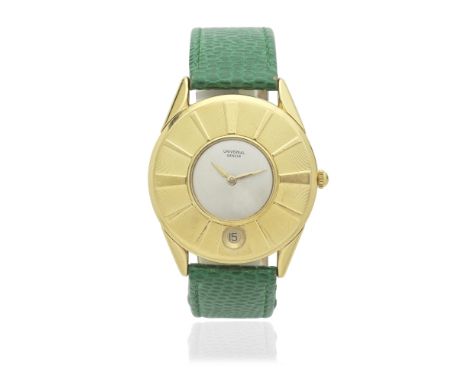 Universal Genève. An 18K gold bumper automatic calendar wristwatchModel: Disco VolanteReference: 100108 1Date: Circa 1955Move