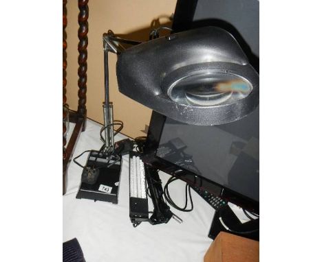 A desk magnifier, light etc.,&nbsp;&nbsp;(Collect only).