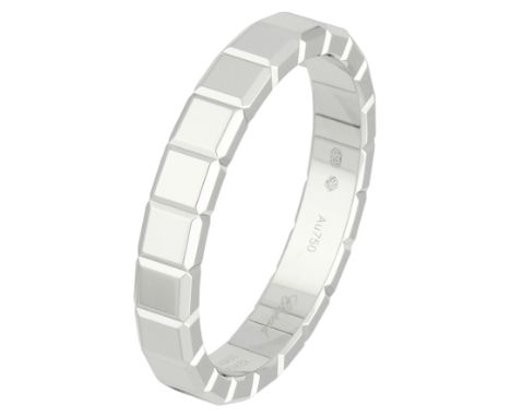 Chopard 18K white gold 'Ice Cube' ring Includes jewellery box. In good condition. Hallmarks: International Convention mark, S