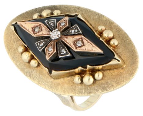 14K Yellow gold ring with onyx and diamond Set with a faceted onyx and nine rose cut diamonds set in rose and white gold. In 