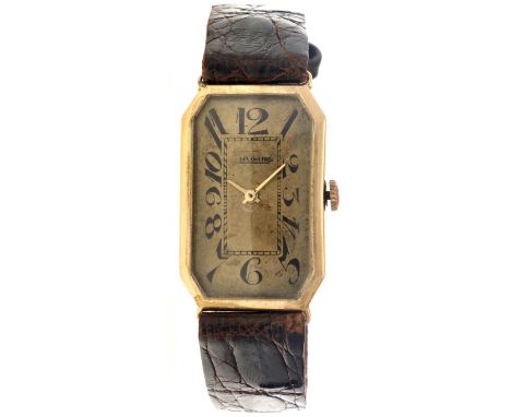 No Reserve - LeCoultre Vintage 14K - Men's watch - approx. 1930's. Case: yellow gold (14K.) - strap: leather - manual winding