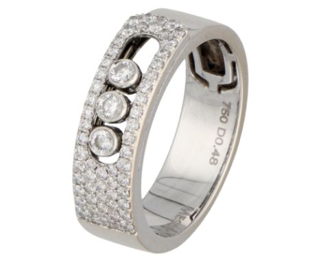 Messika 18K white gold ‘move Noa pavé’ ring set with approx. 0.38 ct. diamonds. Set with 60 brilliant-cut diamonds totalling 