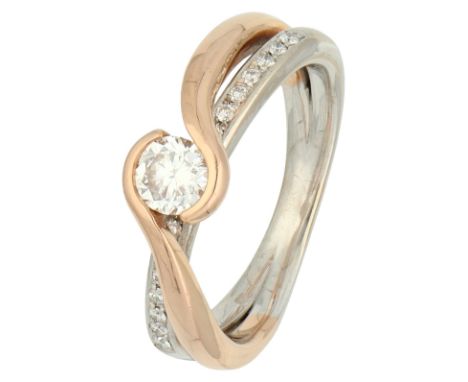Baunat 18K bi-color shoulder ring with GIA certified diamond of approx. 0.50 and 0.17 ct. diamond. Set with a brilliant cut d