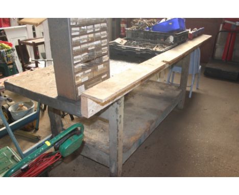 A large work shop bench