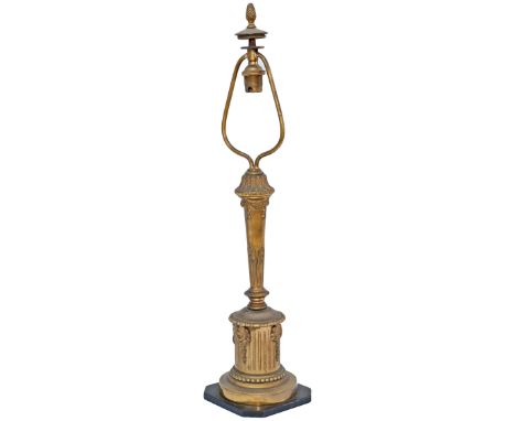 Pullman brass table Lamp type E with festoons, acanthus leaves and tendrils. In good original condition with plated finish, u