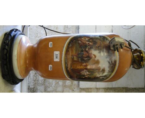 Large continental decorated glass table lamp and a Vallaoriel cruet on stand.