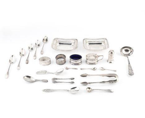 A small collection of silver, comprising a pair of Edwardian pierce-decorated rectangular small dishes, by Atkin Bros, Sheffi