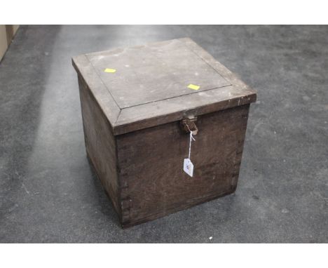 Vintage hinged lidded wooden box 