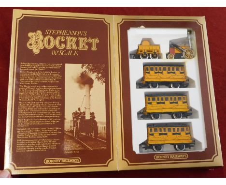 Hornby Locomotive 'Stephenson's Rocket' diecast '00' scale model, mint and boxed
