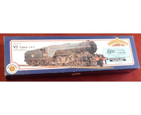 Bachmann Locomotive 31-557 Gresley V2 Locomotive Class 2-6-2 BR Green 60884, mint and boxed