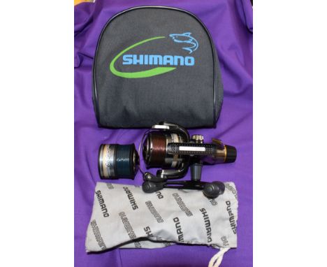 Fishing - Freshwater Shimano 4000 fixed spool ideal light carp or feeder as new