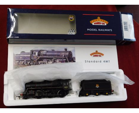 Bachmann/Branch Line Locomotive Standard Class 4MT 2-6-0 '76053' BR back BR18 Tender Emblem (32-950) mint and boxed