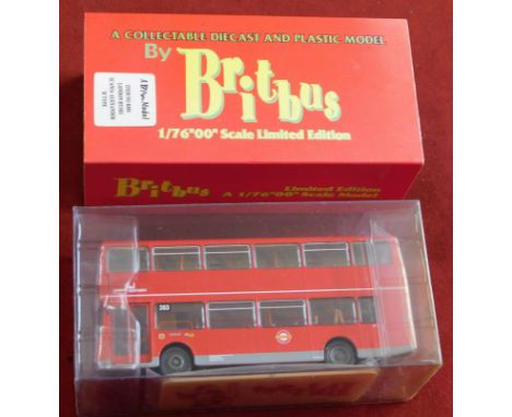 Britbus 1:76 scale boxed, Britbus model No.R801 London Buses double decker
