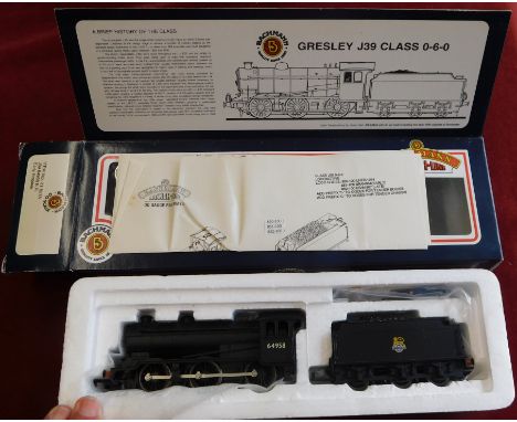 Bachmann Locomotive 31-851A J39 64958 BR early emblem