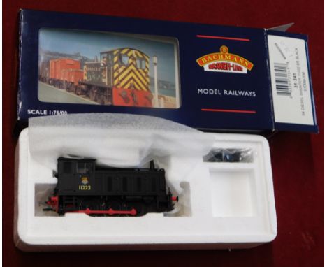 Bachmann Locomotive 04 Diesel Shunter '11222' BR black, early emblem, mint and boxed (Retail 38.45)