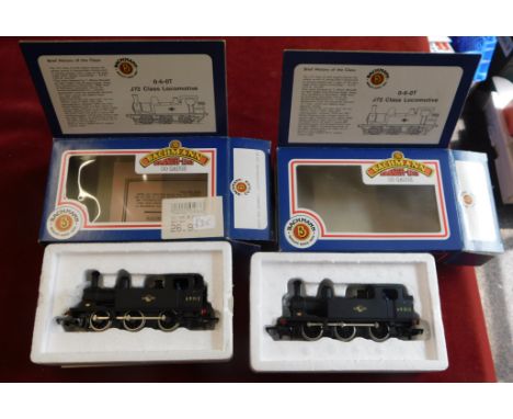 Bachmann Locomotive 0-6-OT J72 class 69023 Two mint and boxed