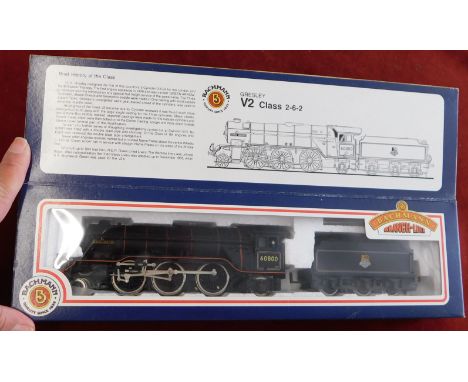 Bachmann Locomotive 60800 'Green Arrow' black, mint and boxed (Gresley V2 2-62 box)
