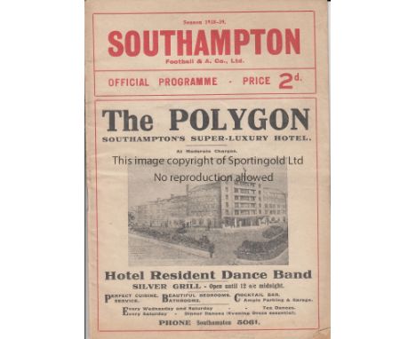 SOUTHAMPTON - FULHAM 1939   Southampton home programme v Fulham, 25/2/1939, Division 2 , slight creasing, team changes.  Gene