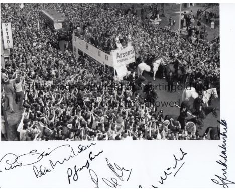 ARSENAL 1970/1 DOUBLE AUTOGRAPHS       A 12" X 10" black & white photograph of the Arsenal team on an open top bus with the L