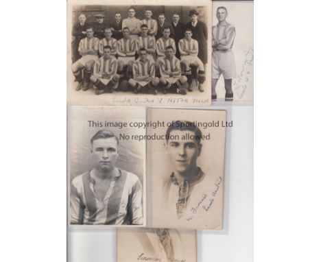 LEEDS UNITED 1930s   Large postcard black and white Leeds United team group v Aston Villa circa 1930 plus four signed Leeds U