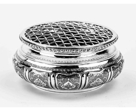 Beautiful silver flower stud, 84 zolotniks, 875/000, round model, richly decorated with floral engraving and a pearl rim. ø15