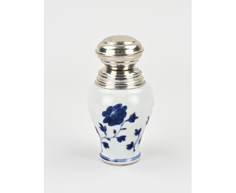 18th century Chinese porcelain Kang Xi tea caddy with silver cap. Floral decor. Potato chips. bottom mark. Dimensions: H 13 c