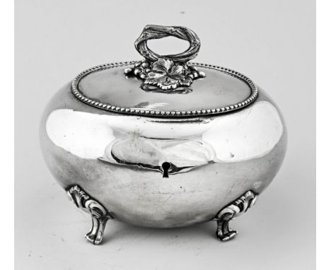 Beautiful silver tea box, 800/000, convex oval model with hinged lid with pearl rim with curled knob with applique with grape