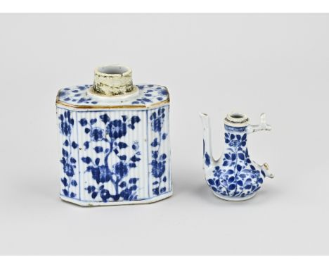 Two pieces of 18th century Chinese porcelain. 1x Kang Xi can, damaged. 1x Kang Xi tea caddy, good. Dimensions: H 7 - 11 cm. I