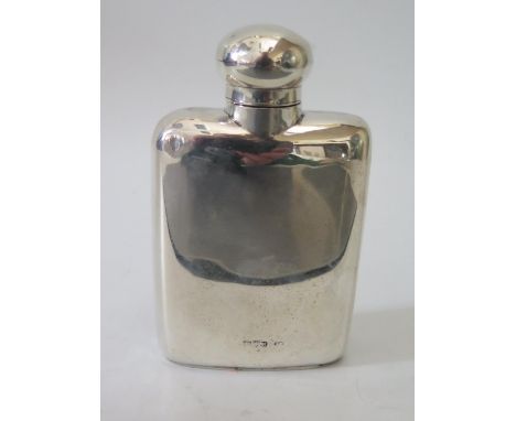 A Victorian Silver Hip Flask, Chester 1900, W.M., 121g 