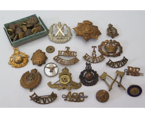 A Collection of Military Badges and buttons, including RNAS silver and mother of pearl badge (1 July 1914 to 1 April 1918), R