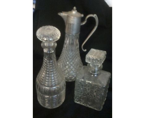 Mixed Lot - of vintage decanters- good sorting lot approx 10