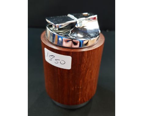 VINTAGE RONSON TABLE LIGHTER