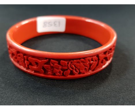 CORAL STYLE CARVED BANGLE