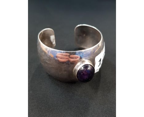 LARGE SILVER CUFF BANGLE WITH AMETHYST STONE