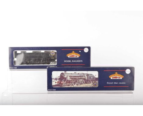 Bachmann 00 Gauge boxed BR black Steam Locomotives and Tenders (2), 32-855 Standard Class 9F 92249 and 32-503 Standard Class 