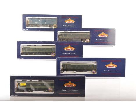 Bachmann 00 Gauge boxed  BR Class 25 Bo-Bo Diesel Locomotives (5) 32-325  green Class 25/1 D5211, 32-412 blue weathered Class